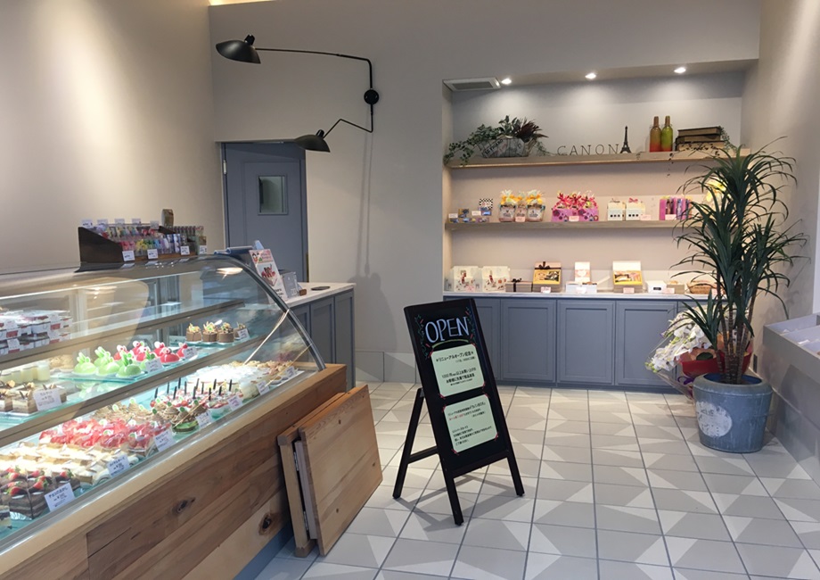 ケーキ屋さん店内