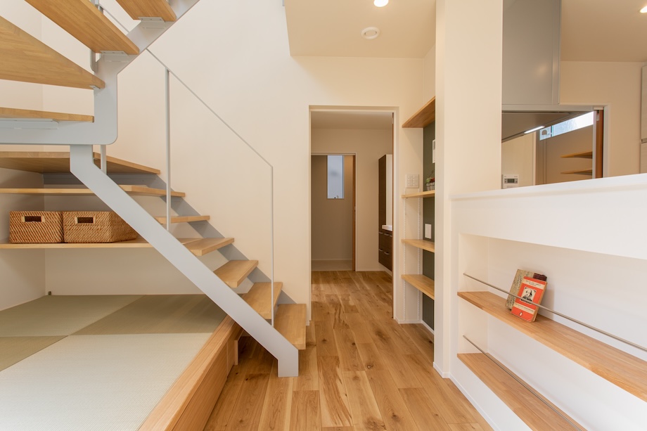 階段下のキッズスペース