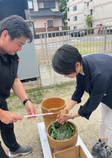地鎮祭にて手を洗う